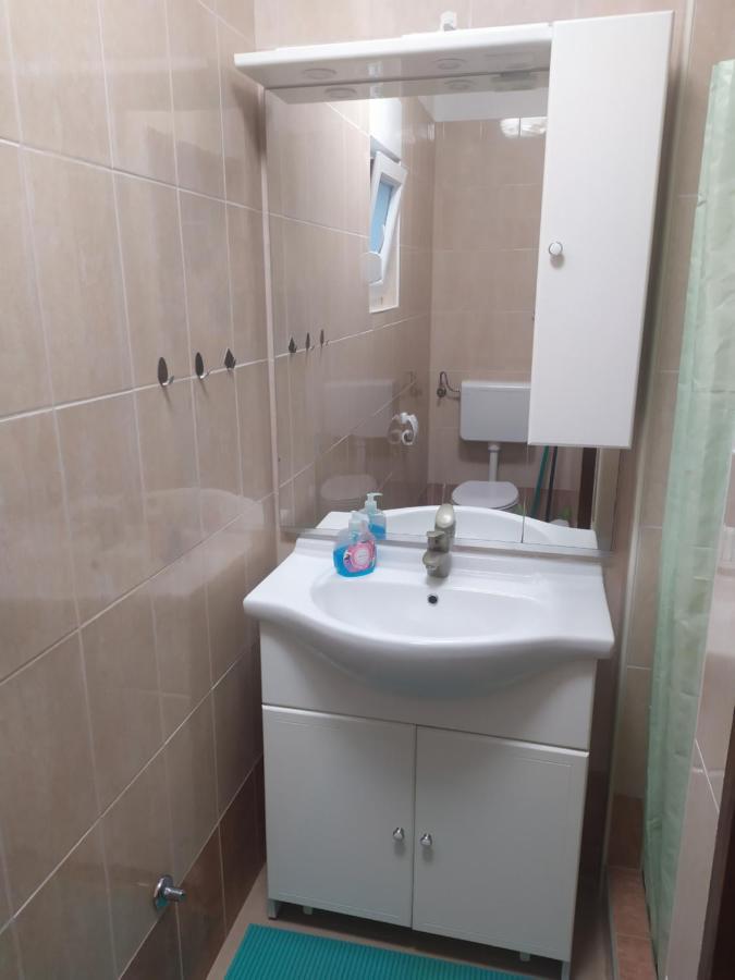 Apartmani Vjeko Vir Exterior foto