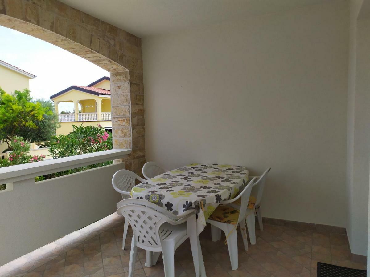 Apartmani Vjeko Vir Exterior foto